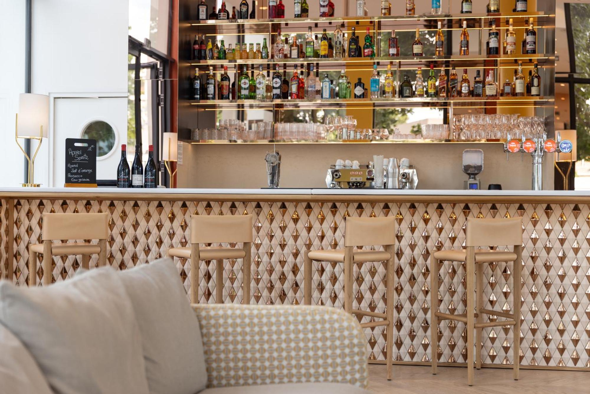 Hotel Kyriad Prestige Paris Asnieres Экстерьер фото