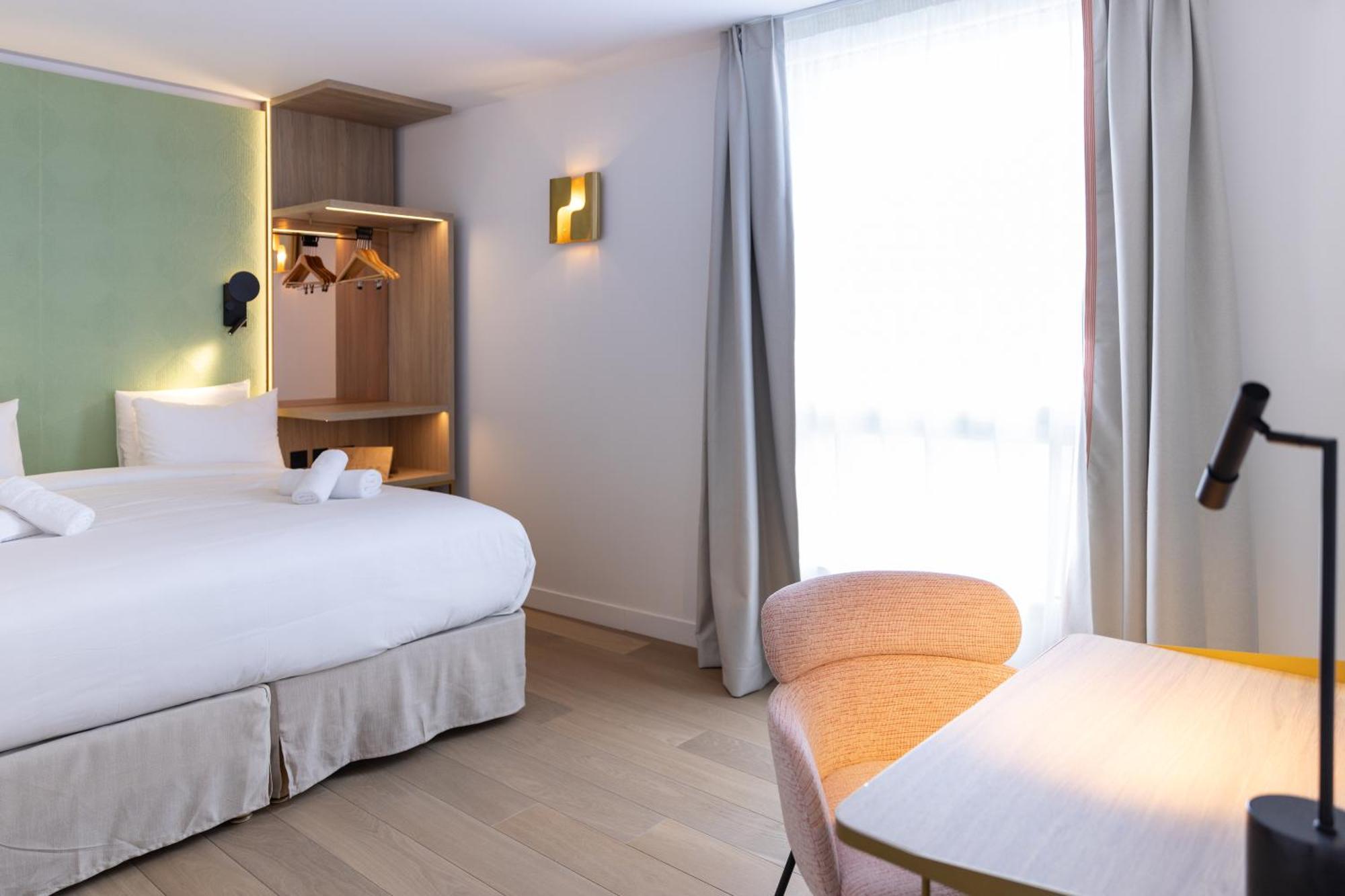 Hotel Kyriad Prestige Paris Asnieres Экстерьер фото