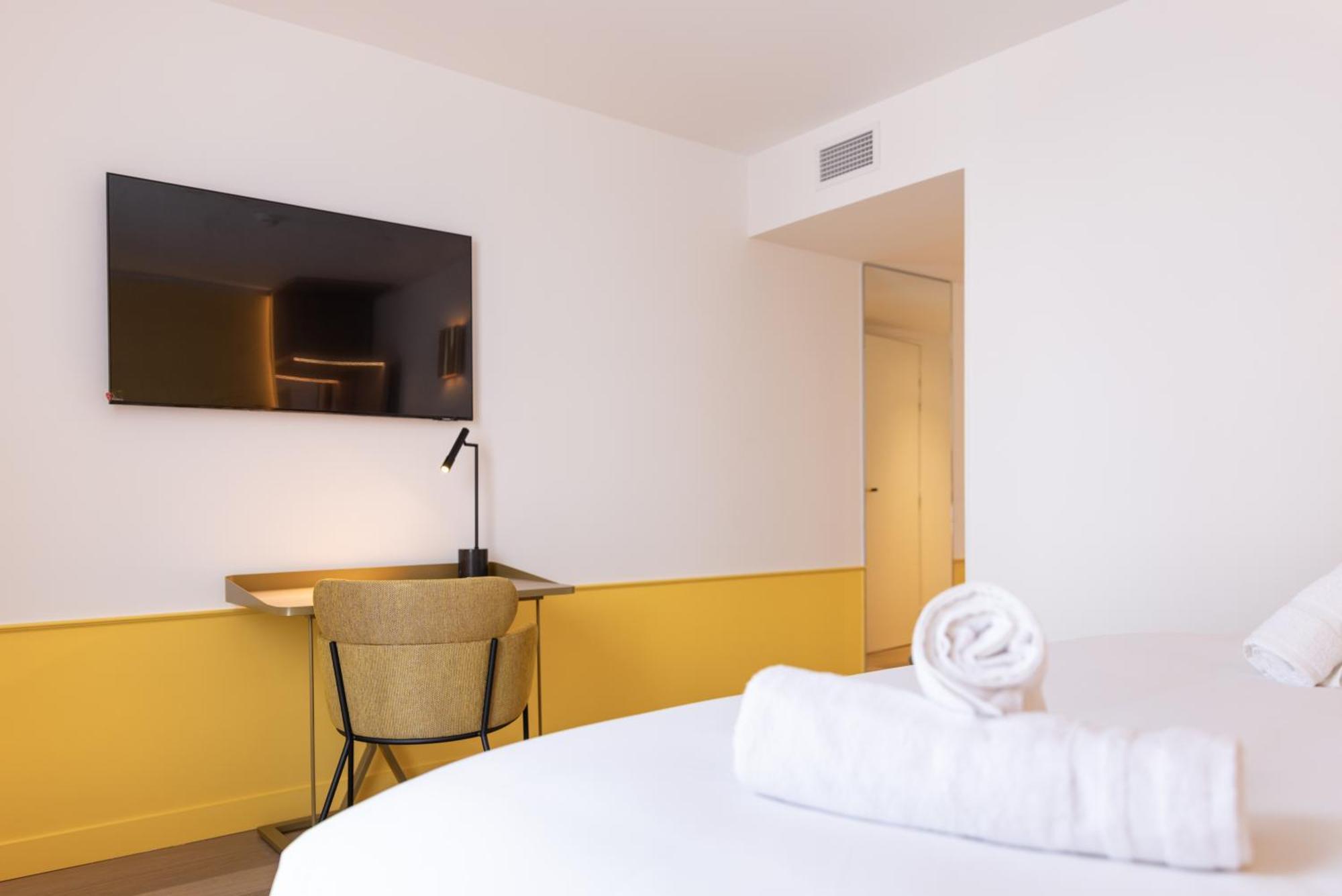 Hotel Kyriad Prestige Paris Asnieres Экстерьер фото