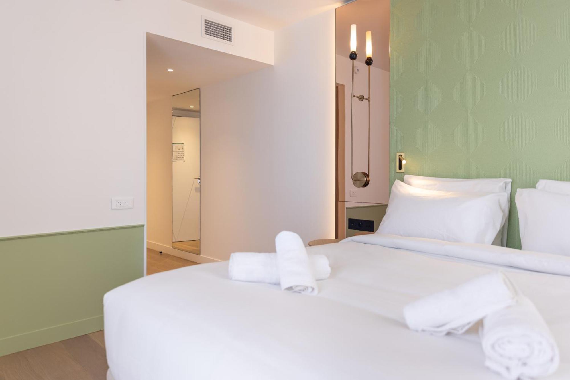 Hotel Kyriad Prestige Paris Asnieres Экстерьер фото